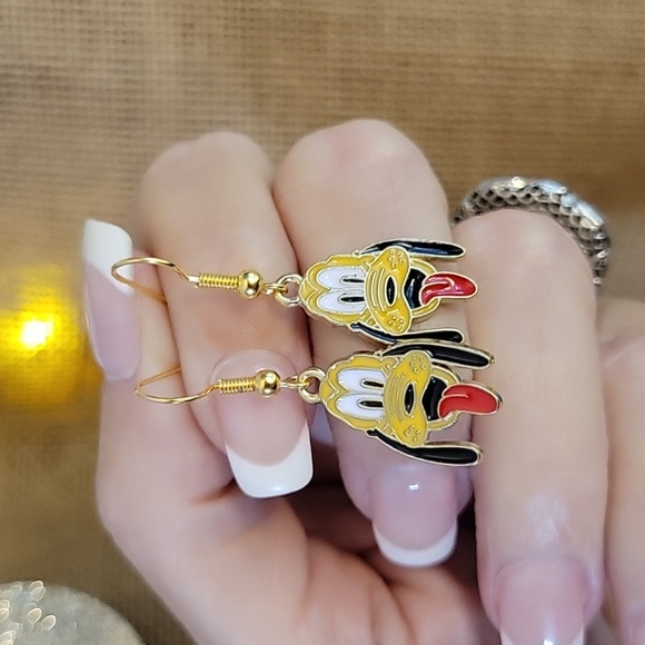 Disney Jewelry - PLUTO EARRINGS